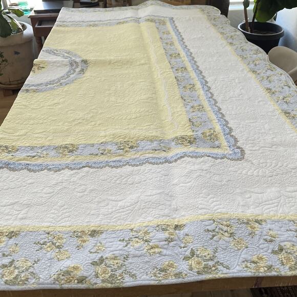 Handmade Other - Vintage Yellow Floral Medallion Design Cotton Quilt 87"x83"